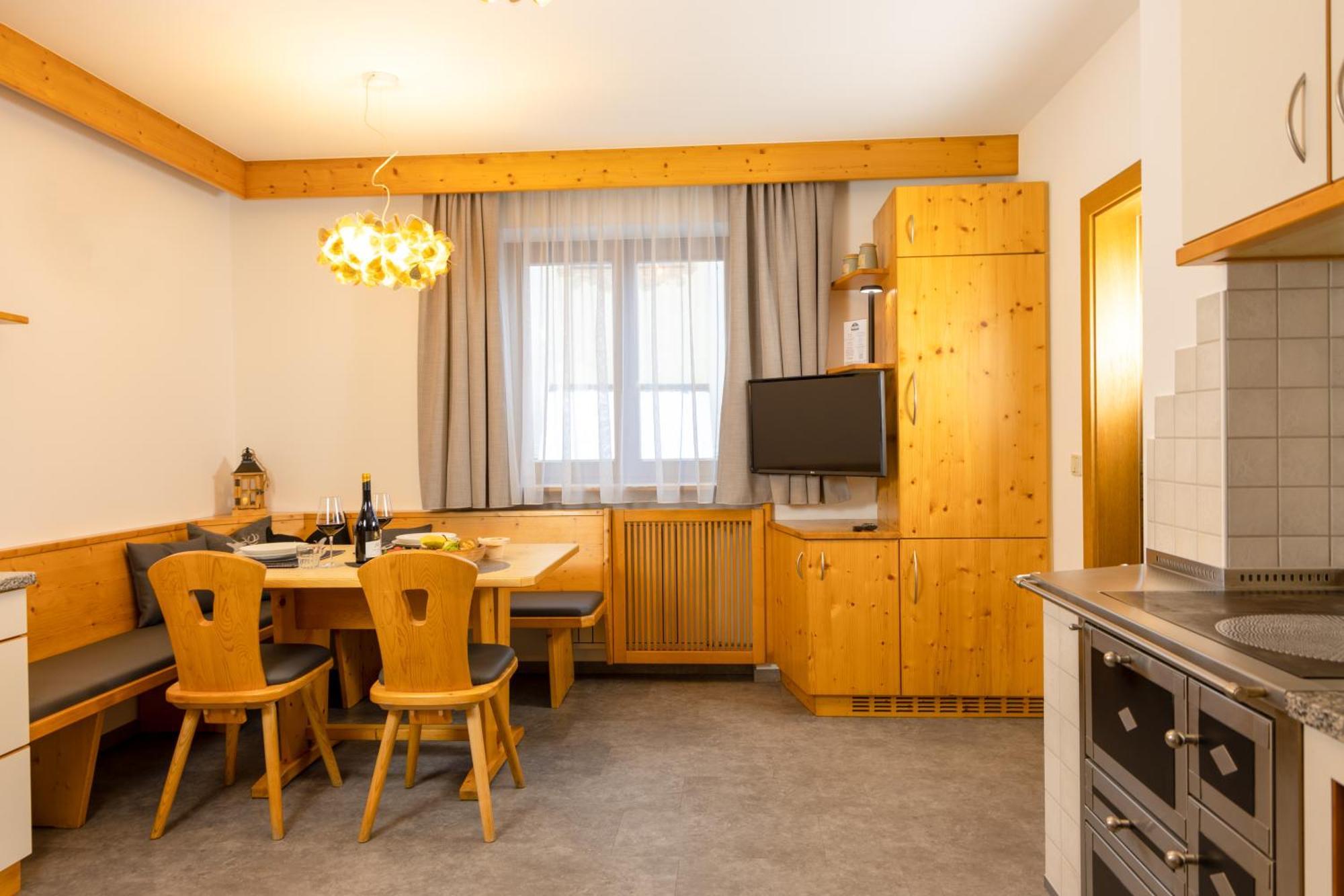 Hotel Goldene Rose Монгуэльфо Экстерьер фото